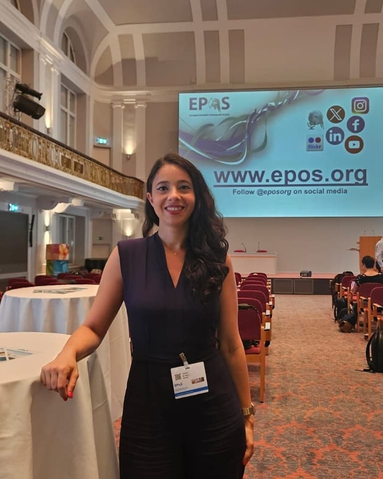 Dr. Yasmin Al-Hiary la conferința EPOS, Societatea Europeană de Ortopedie Pediatrică